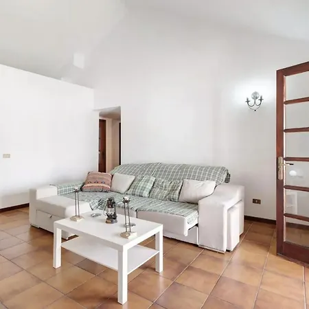 Casa Con Terraza En Fairways Apartamento *